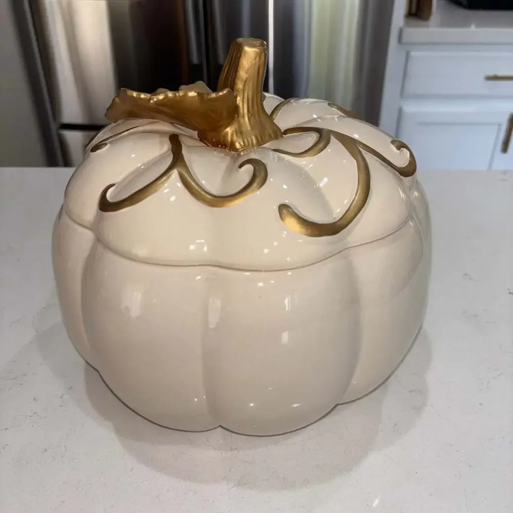 Cheryl’s Cookies Glazed Ceramic White/Gold Pumpkin Cookie Jar/Canister Sealing L